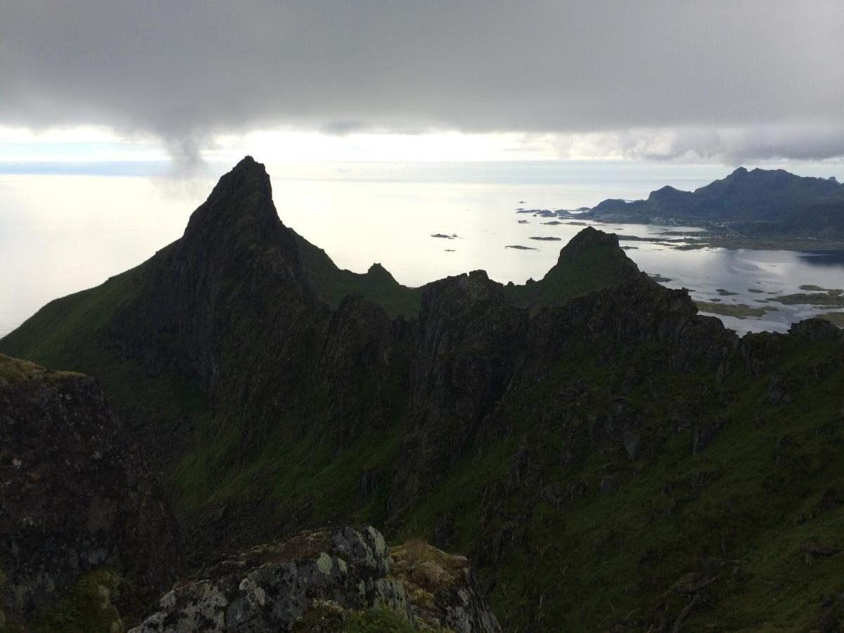 Flo Lofoten Nature Escape Valberg Bagian luar foto